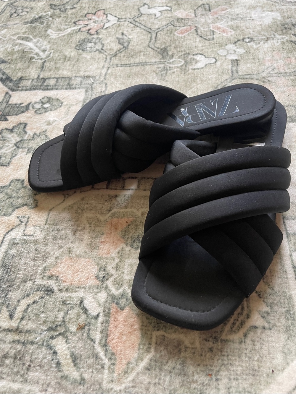 Zara Black Quilted Strap Slide Sandals Size 8